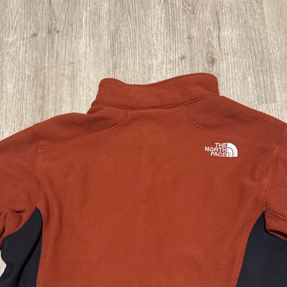 The North Face Men's Rust and black Performance Jacket - Picture 5 of 10